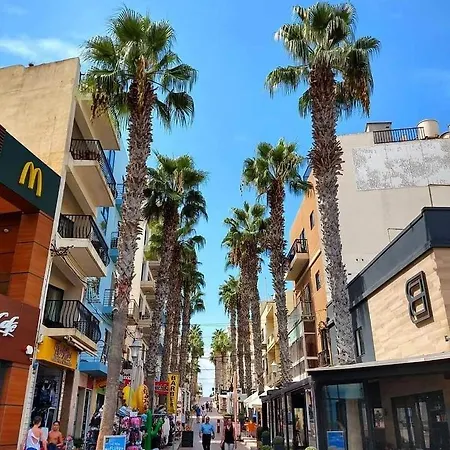 110 Sq.m. Stunning Penthouse With Large Terrace شقة