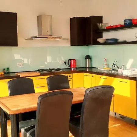 شقة 110 Sq.m. Stunning Penthouse With Large Terrace خليج سانت بول