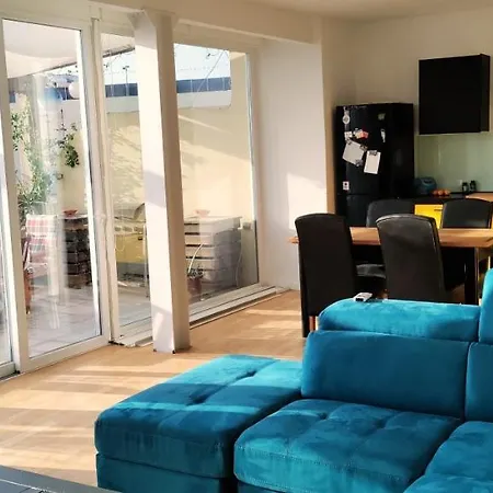 110 Sq.m. Stunning Penthouse With Large Terrace Apartman *
